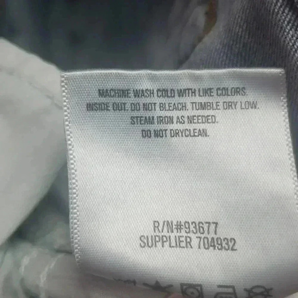 Liz Claiborne Crop Jeans - Picture 6 of 6